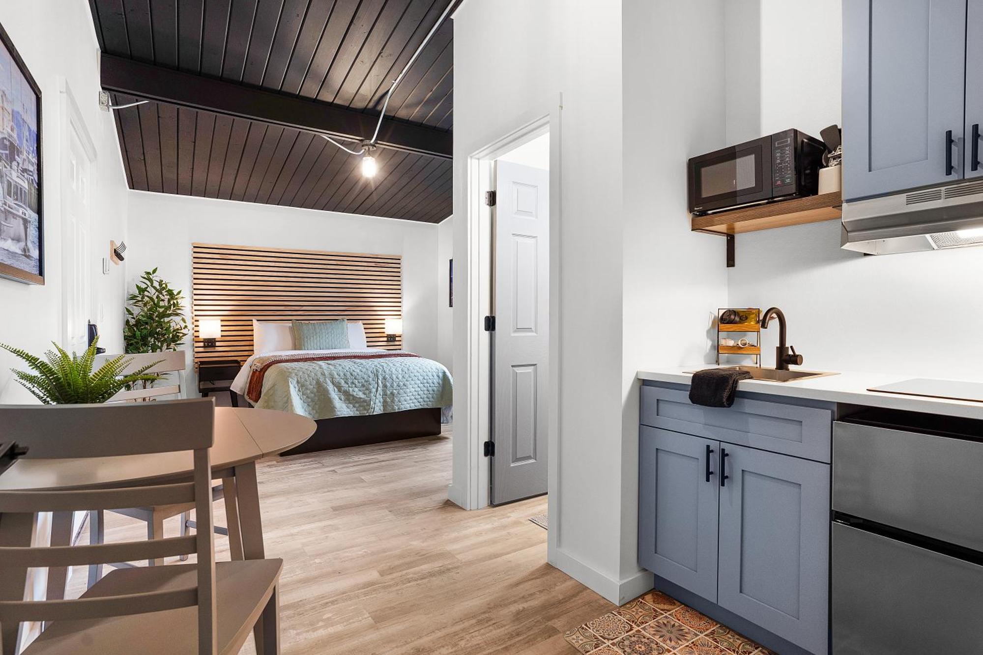 South Bay Inn Westport Εξωτερικό φωτογραφία